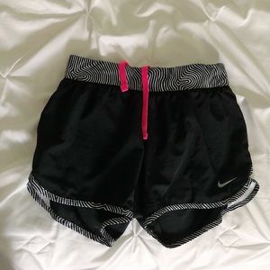 kids nike shorts with patterned detailing